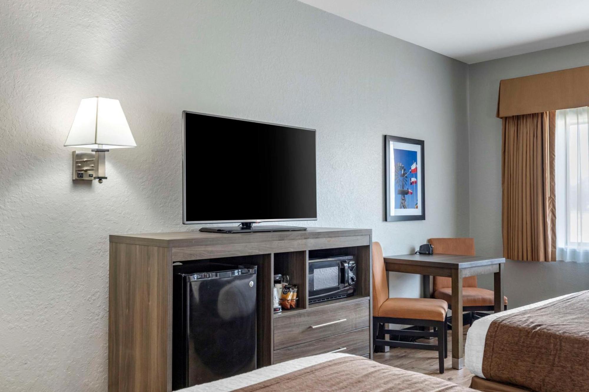 Best Western PLUS Victoria Inn&Suites Exterior foto