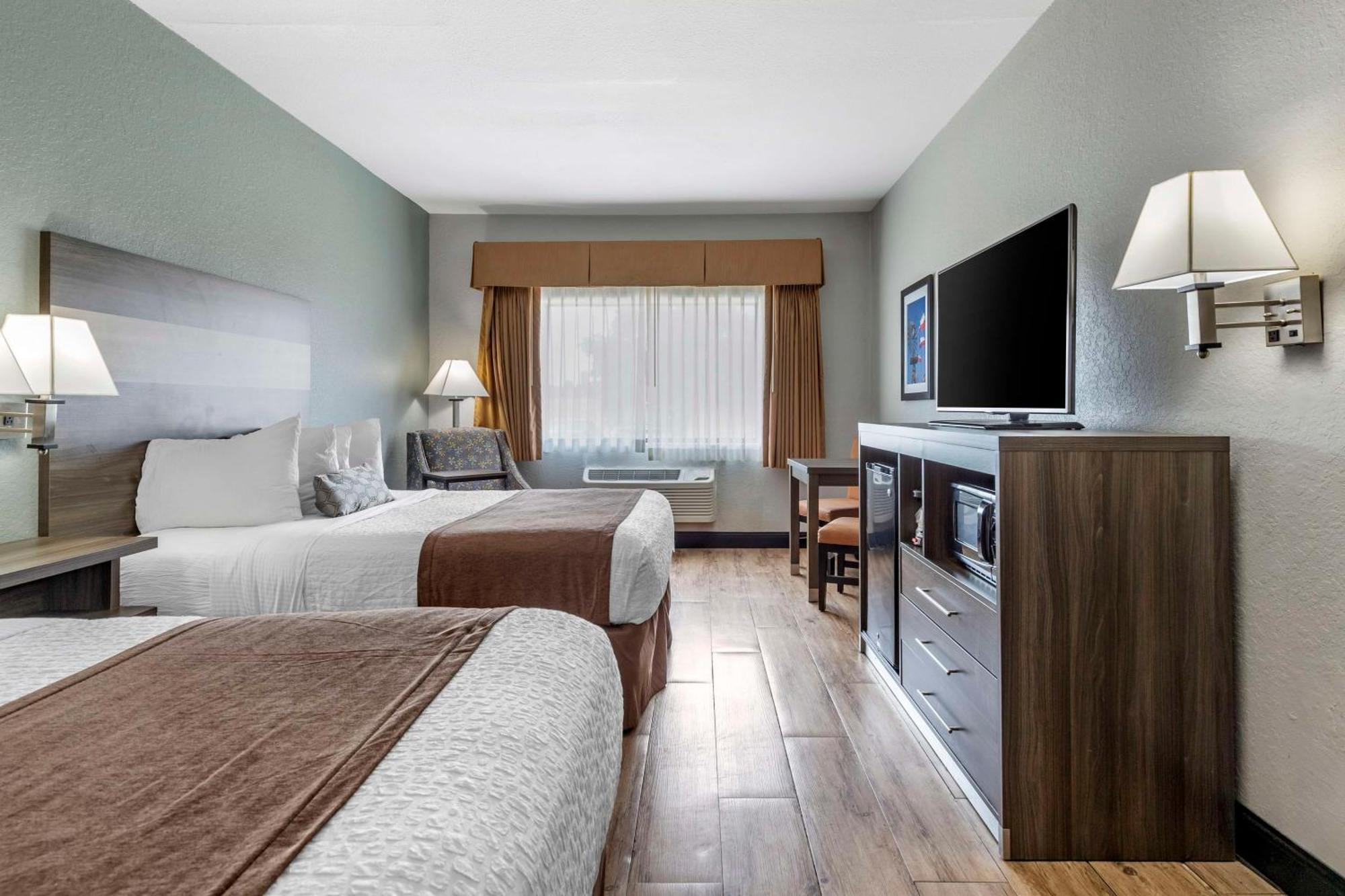 Best Western PLUS Victoria Inn&Suites Exterior foto